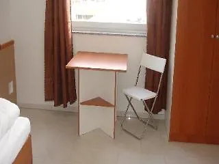 Szálloda Angel Frankfurt am Main